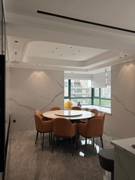 做？4种灯光搭配让餐厅一整个高级住！pg电子免费模拟器网红圆桌照明怎么(图3)