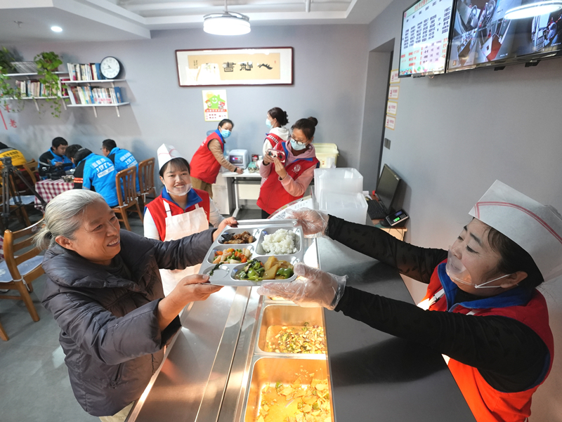 朝阳劲松街道新增养老助餐点 织密养老助餐服务网络(图2)